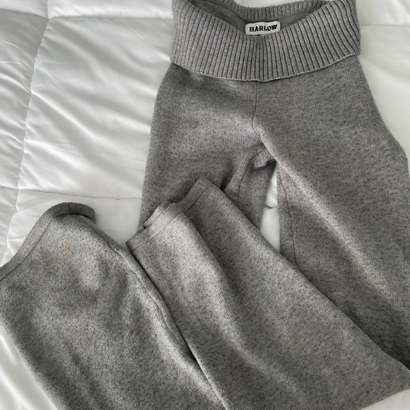 Harlow Soft Gray Ribbed Sweater - Picture 2 of 2